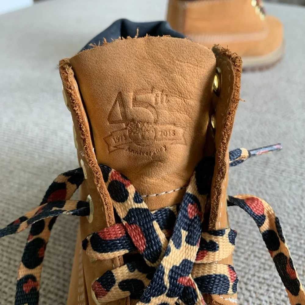 Timberland boots unisex. Size 9